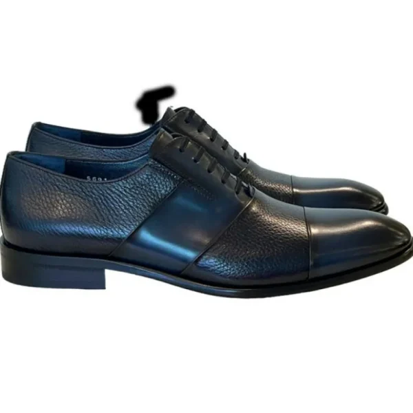 Shop Corrente C0143-5691 Deerskin Cap-Toe Tie-Less Shoes Navy