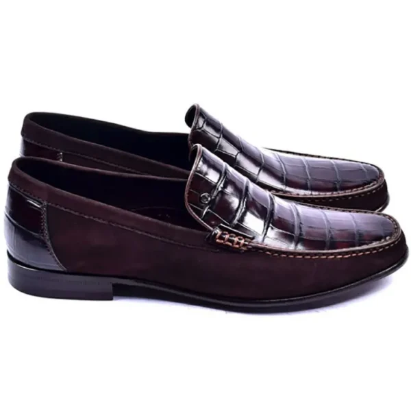 corrente_c_handsewn_suede_1-1.webp Store Corrente 3898C Handsewn Suede / Crocodile Print Loafers Brown