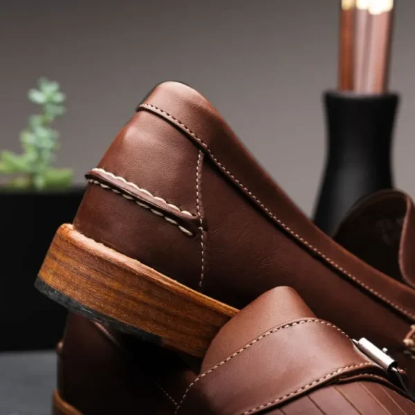 handsewn_shoe_co_buckle_k_9-2.webp Cheap Handsewn Shoe Co. Buckle Kilt Loafer Dark Brown DarkBrown