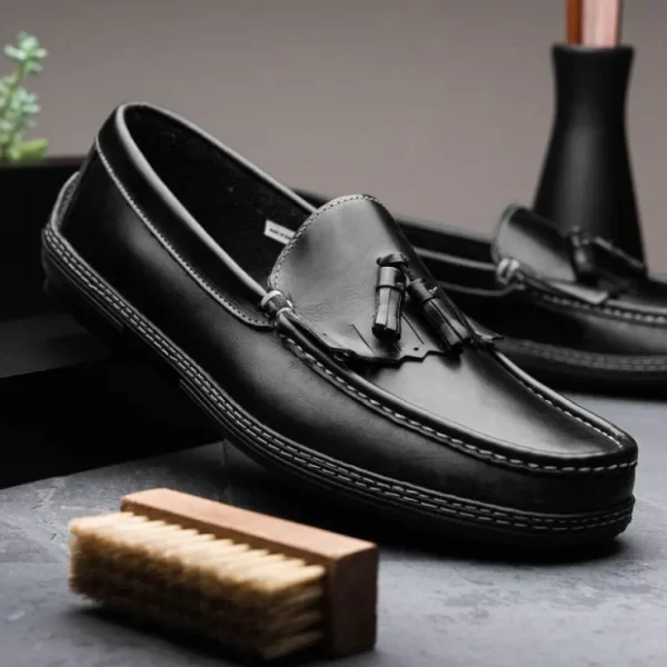 Cheap Handsewn Shoe Co. Fringe Tassel Driving Loafers Black