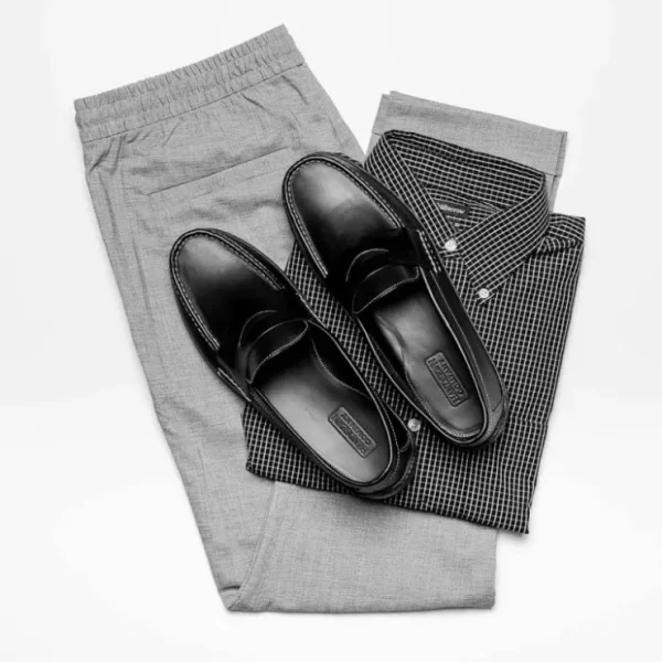 Fashion Handsewn Shoe Co. Penny Driver Black